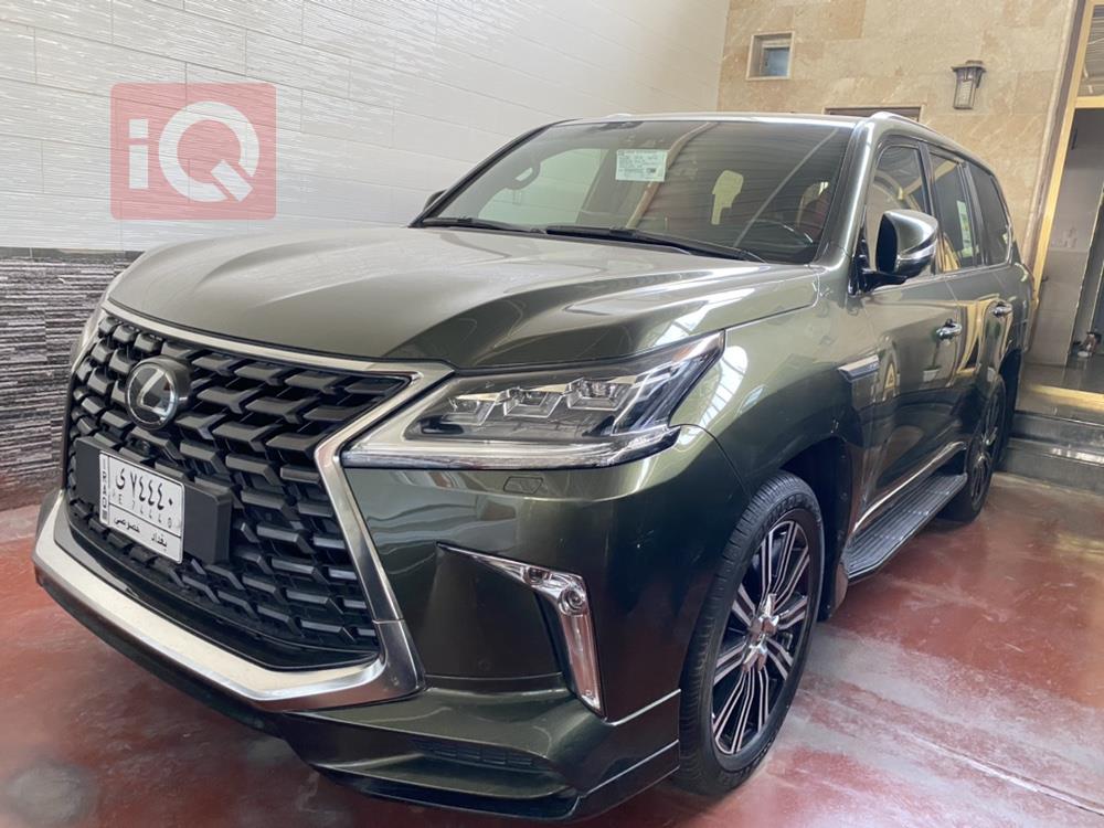 Lexus LX
